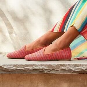 NWOB Woven Birdies Flats in Sangria Stripe